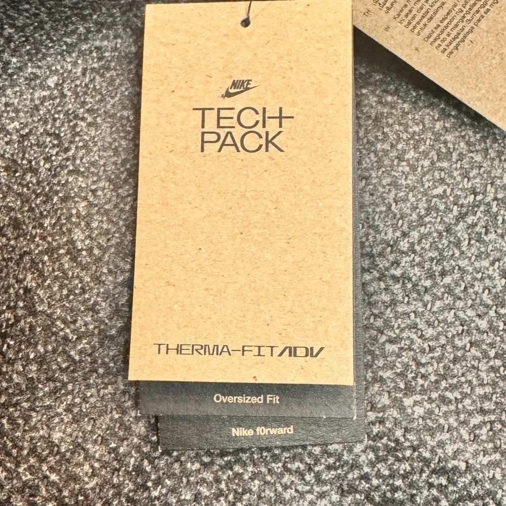 NWT Nike Tech Pack Therma-FIT ADV Forward Gray Hoodie‎ Womens Large L Oversized